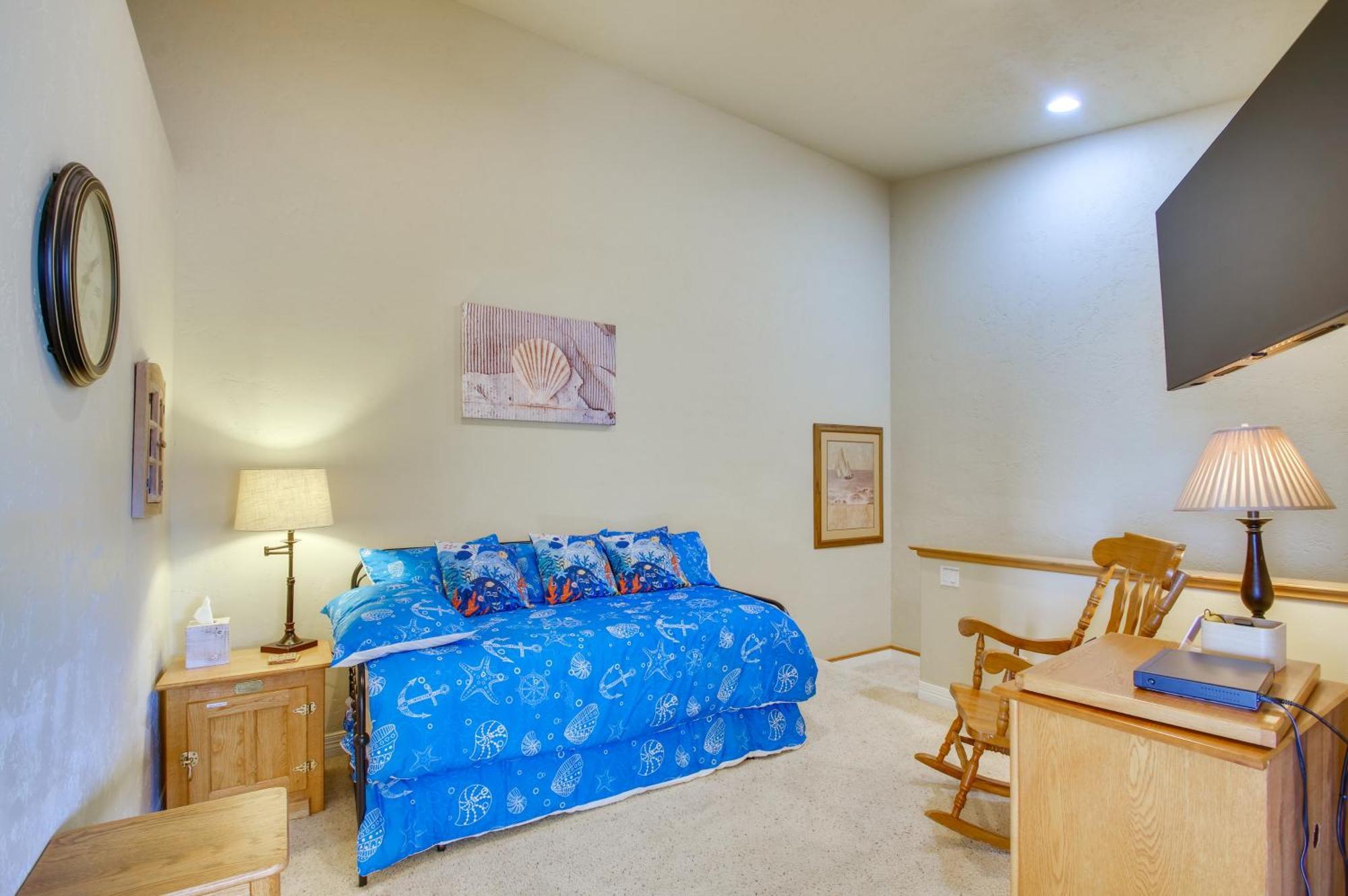 Quiet Waterfront Escape With Hot Tub And Beach Access! Gold Beach Extérieur photo
