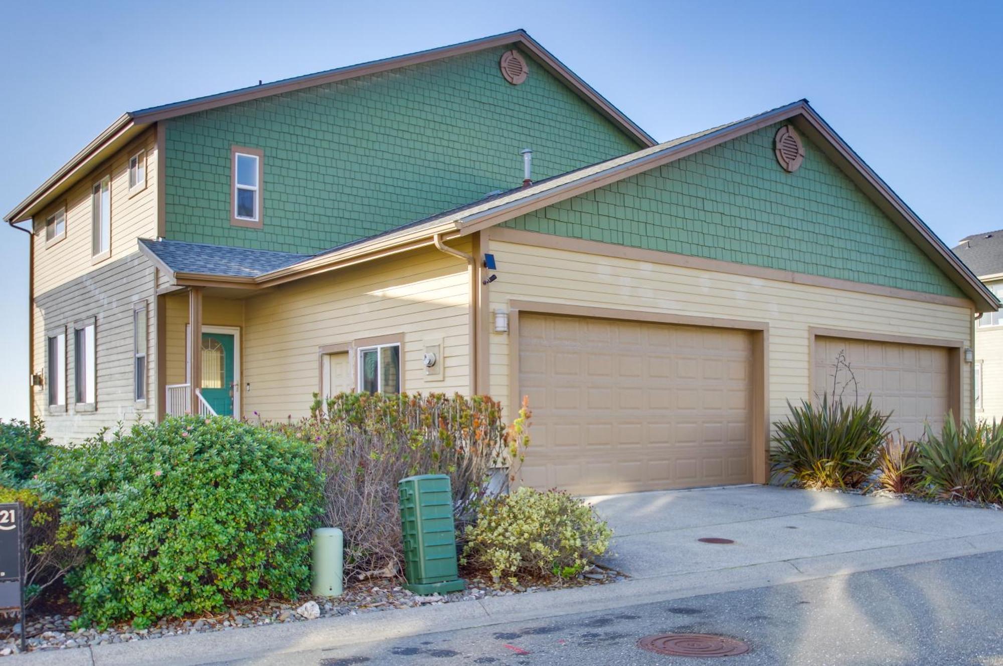 Quiet Waterfront Escape With Hot Tub And Beach Access! Gold Beach Extérieur photo