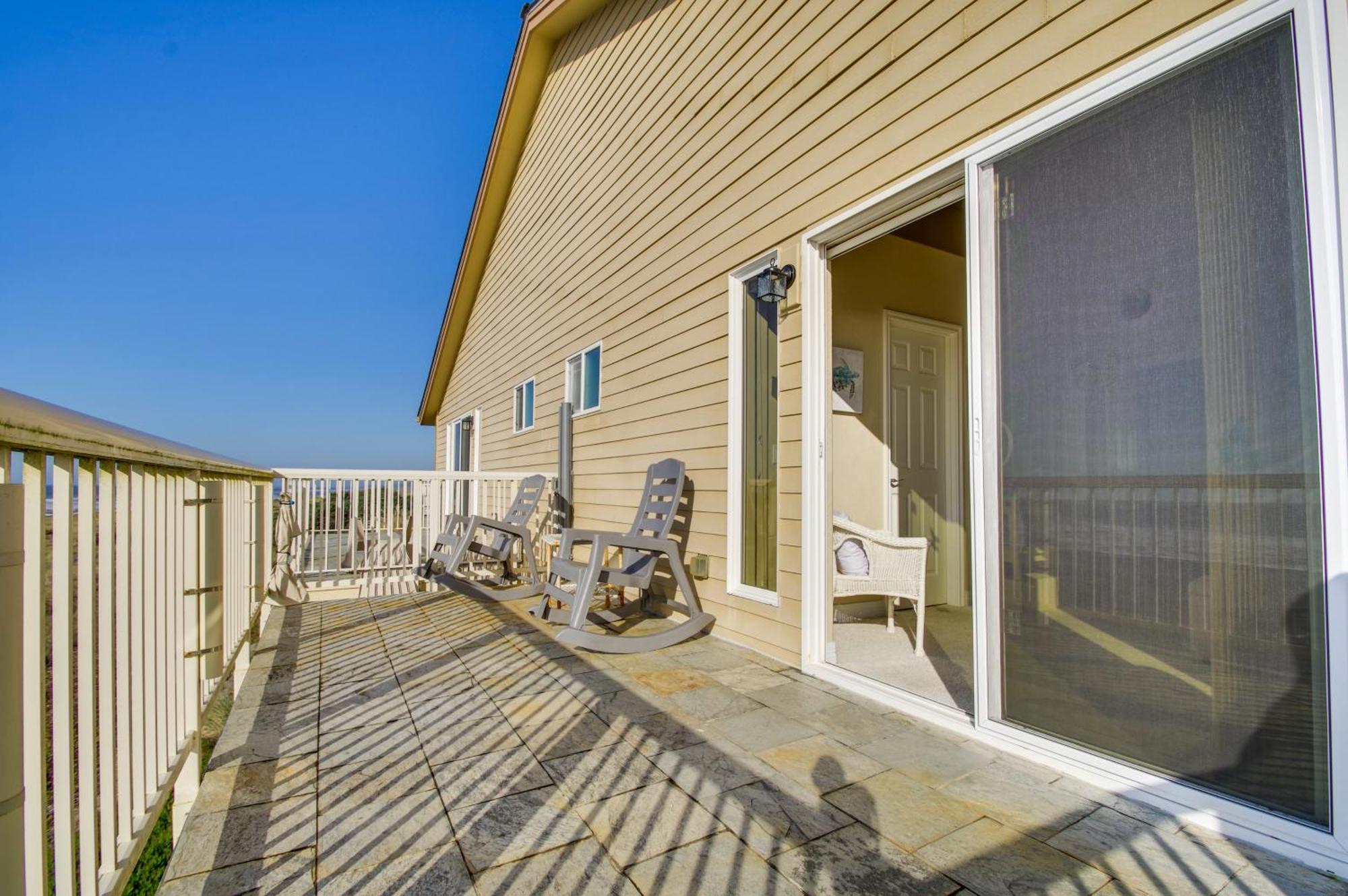 Quiet Waterfront Escape With Hot Tub And Beach Access! Gold Beach Extérieur photo