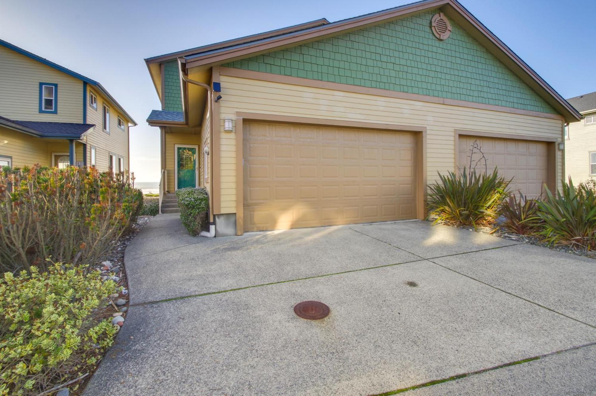 Quiet Waterfront Escape With Hot Tub And Beach Access! Gold Beach Extérieur photo